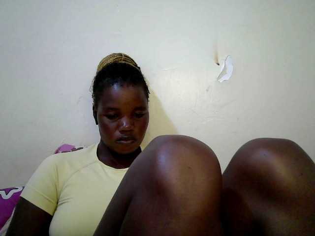 cute-heaven webcam bongacams model stream image