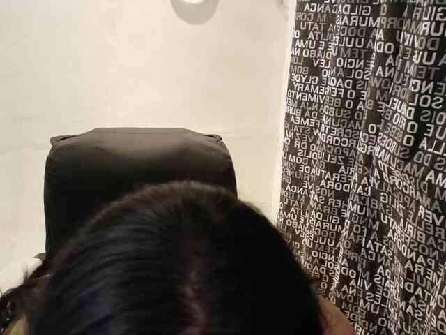 Meomi25 webcam