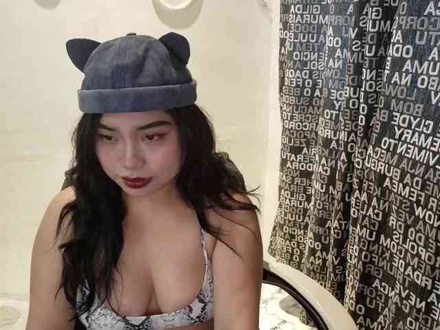 Meomi25 webcam