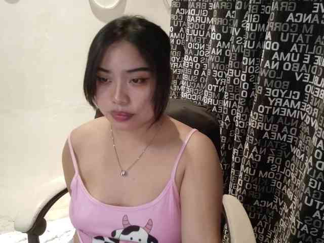 Meomi25 webcam