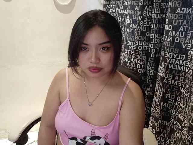 Meomi25 webcam