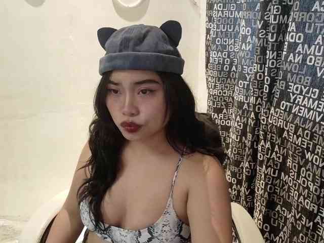 Meomi25 webcam