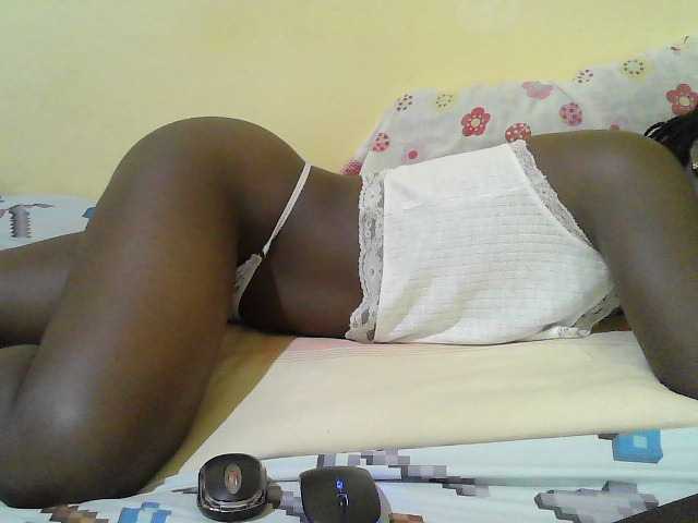 cute-nina's BongaCams show and profile