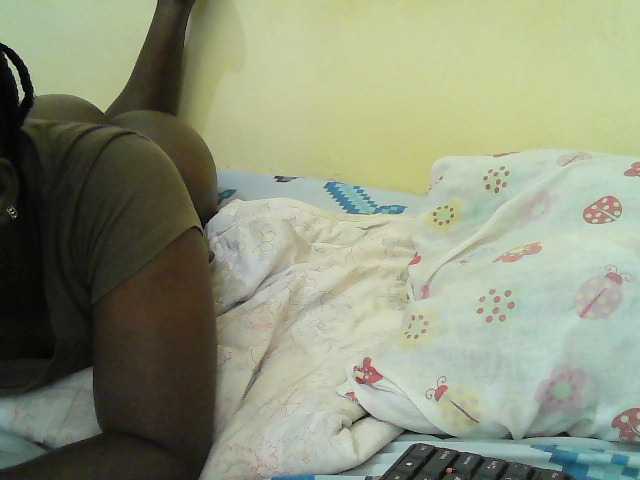 cute-nina's BongaCams show and profile