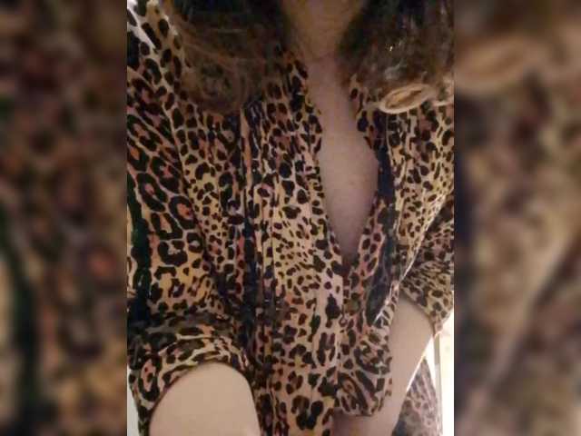 Anuta3's BongaCams show and profile