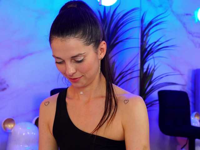 EllyLynn — Brunette with the Big Smile... and Naughty Thoughts #skinny #feet #smalltits #natural #lovense