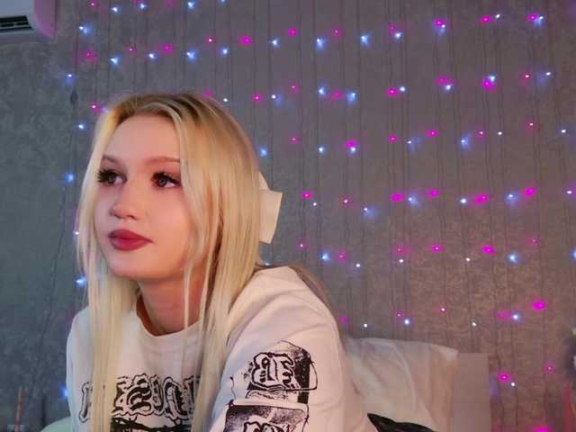 trinnitysweet's BongaCams show and profile