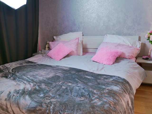 trinnitysweet's BongaCams show and profile