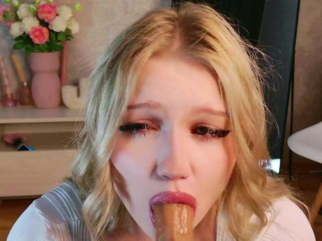 trinnitysweet's BongaCams show and profile