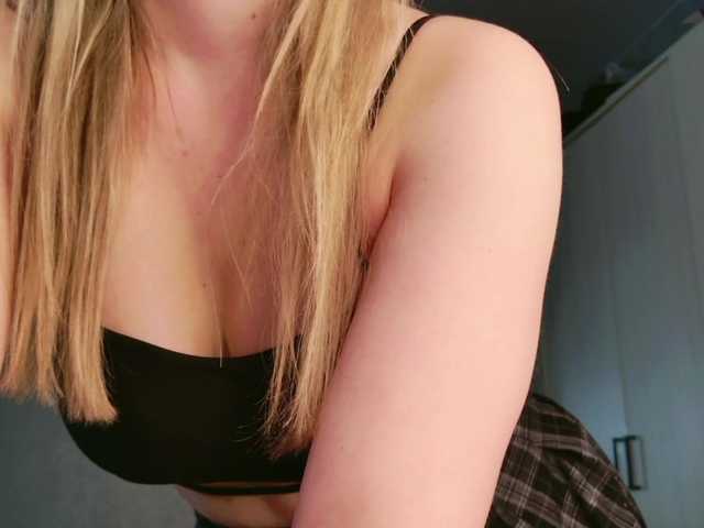 trinnitysweet's BongaCams show and profile