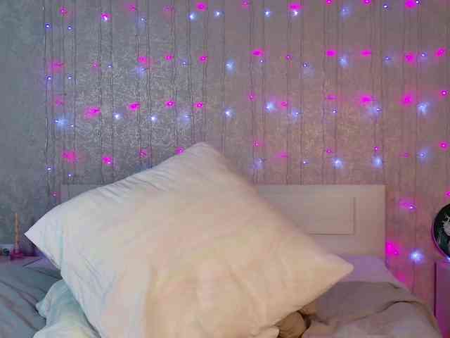 trinnitysweet Live Webcam on BongaCams