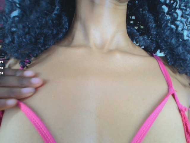 EmiliBonie's BongaCams show and profile