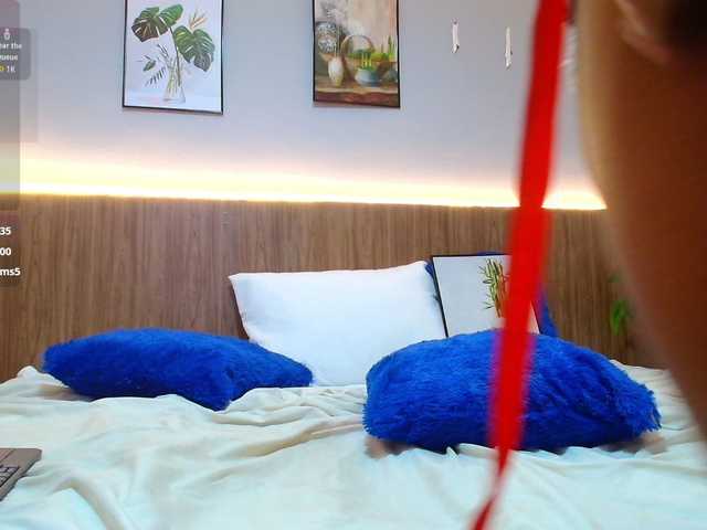 EmiliBonie's BongaCams show and profile