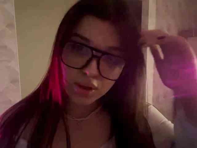 AshleaReuer webcam