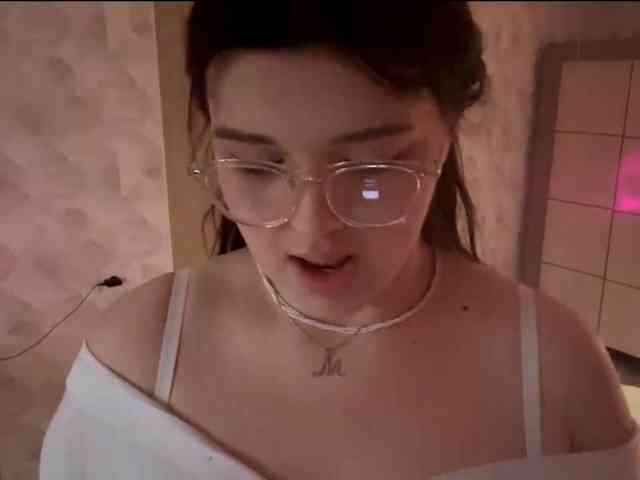 AshleaReuer webcam