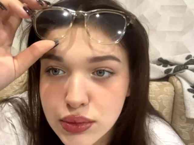 AshleaReuer webcam