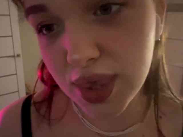 AshleaReuer webcam