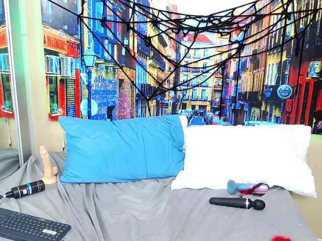 EmilyJons webcam