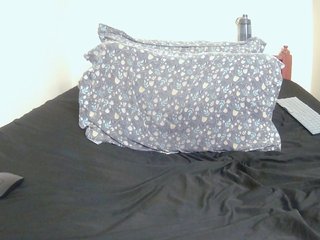 Comekissme2 Porn Show