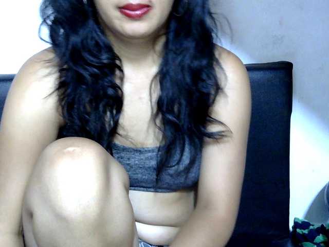 Karenne's BongaCams show and profile