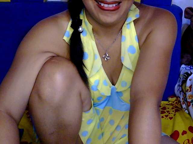 Karenne's BongaCams show and profile