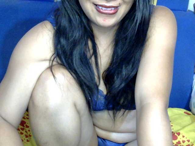 Karenne's BongaCams show and profile