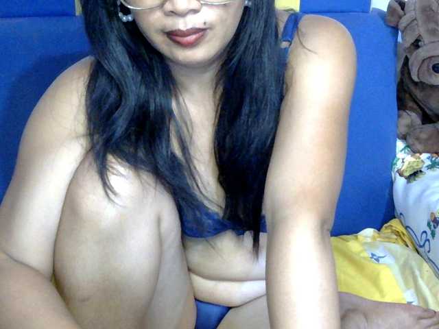 Karenne's BongaCams show and profile