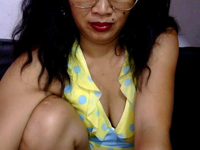 Karenne from BongaCams