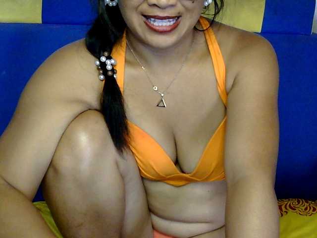 Karenne's BongaCams show and profile