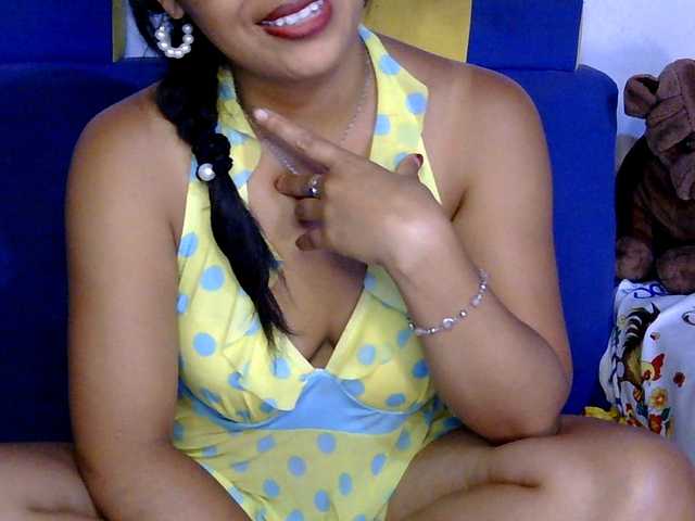 Karenne's BongaCams show and profile