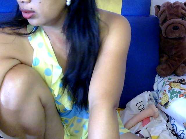 Karenne's BongaCams show and profile