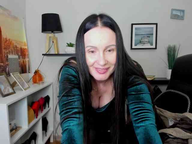 velvetJasmine webcam