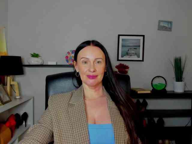 velvetJasmine webcam
