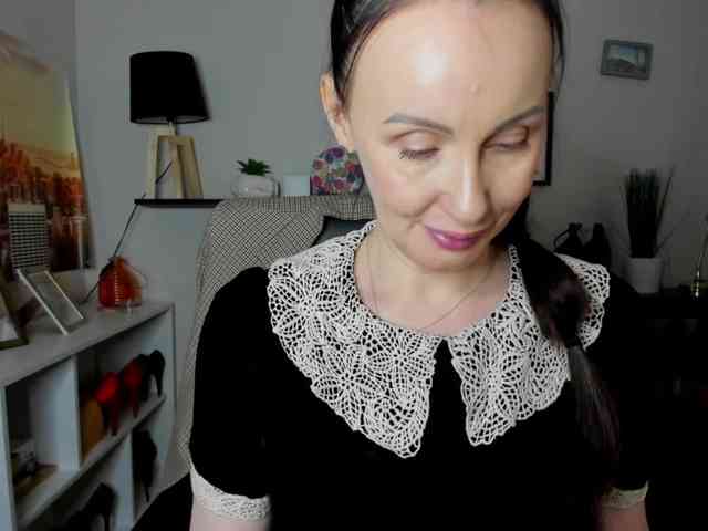 velvetJasmine webcam