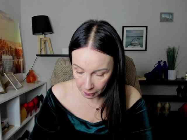 velvetJasmine webcam