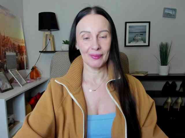 velvetJasmine webcam