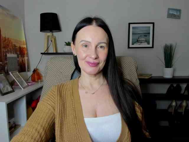 velvetJasmine webcam