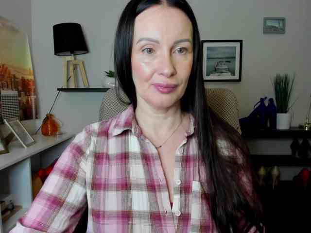 velvetJasmine webcam