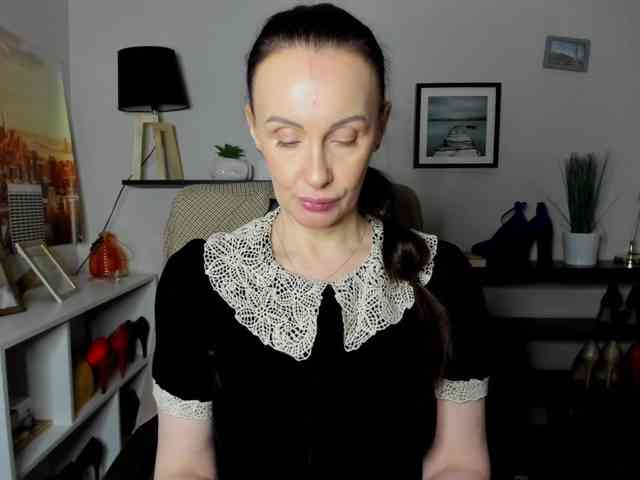 velvetJasmine webcam