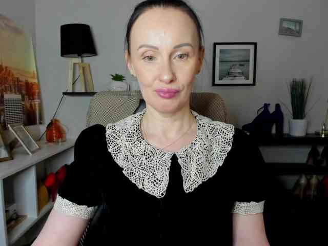 velvetJasmine webcam