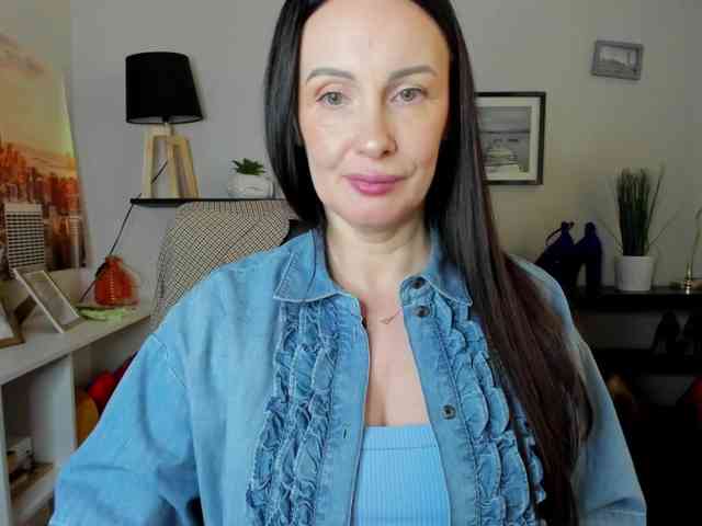 velvetJasmine webcam