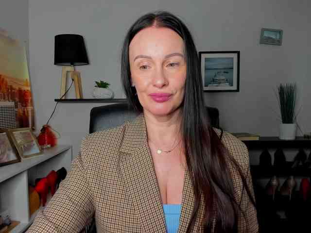 velvetJasmine webcam