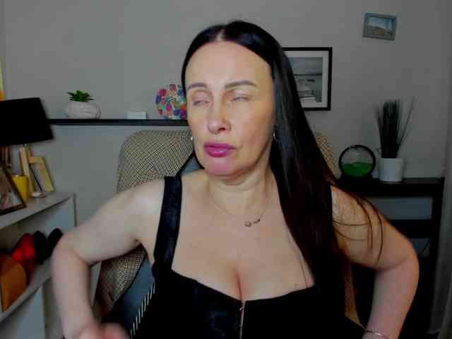 velvetJasmine webcam