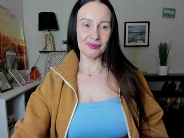 velvetJasmine webcam