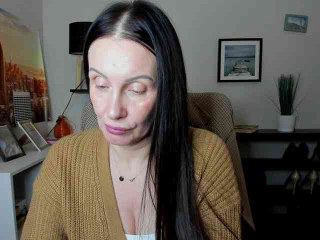 velvetJasmine webcam