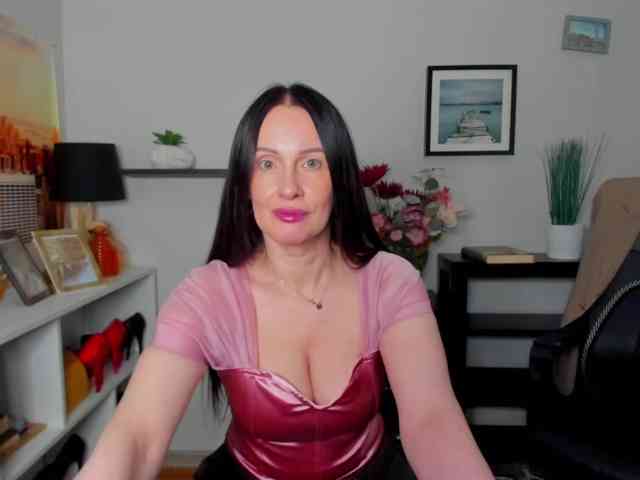 velvetJasmine webcam