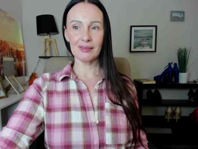 velvetJasmine webcam