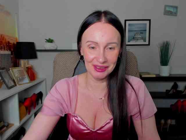 velvetJasmine webcam