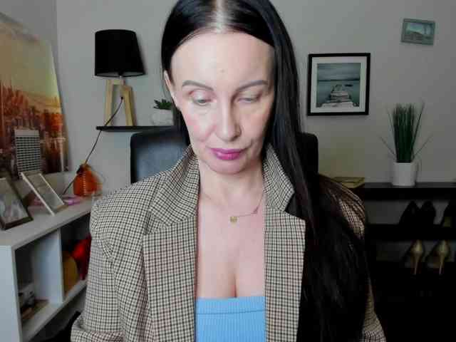 velvetJasmine webcam