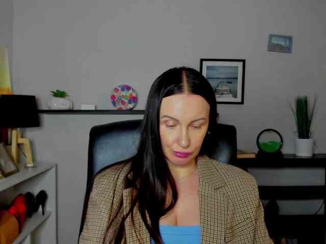 velvetJasmine webcam